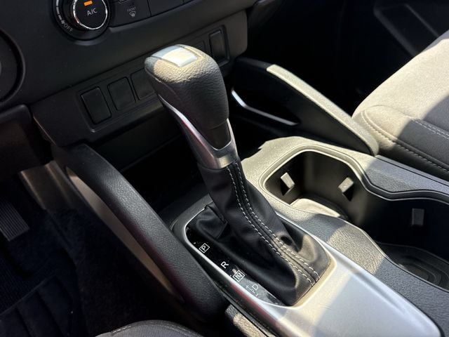 Used 2022 Nissan Frontier SV RWD image 19