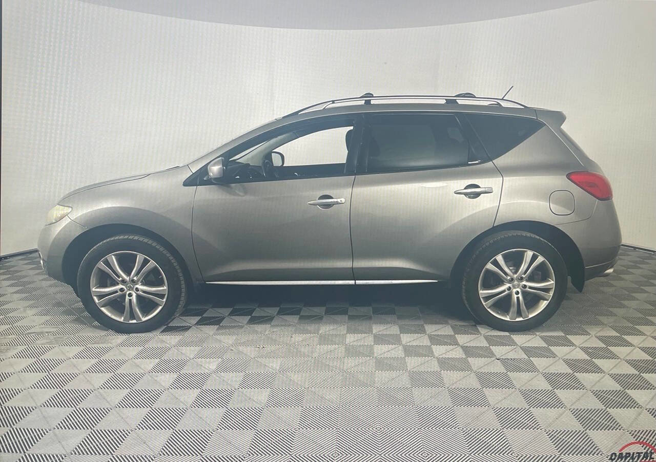 Used 2010 Nissan Murano LE w/ Navigation Pkg image 3