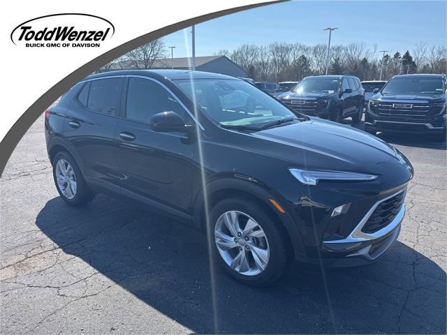 Used 2024 Buick Encore GX Preferred w/ Comfort Package image 1