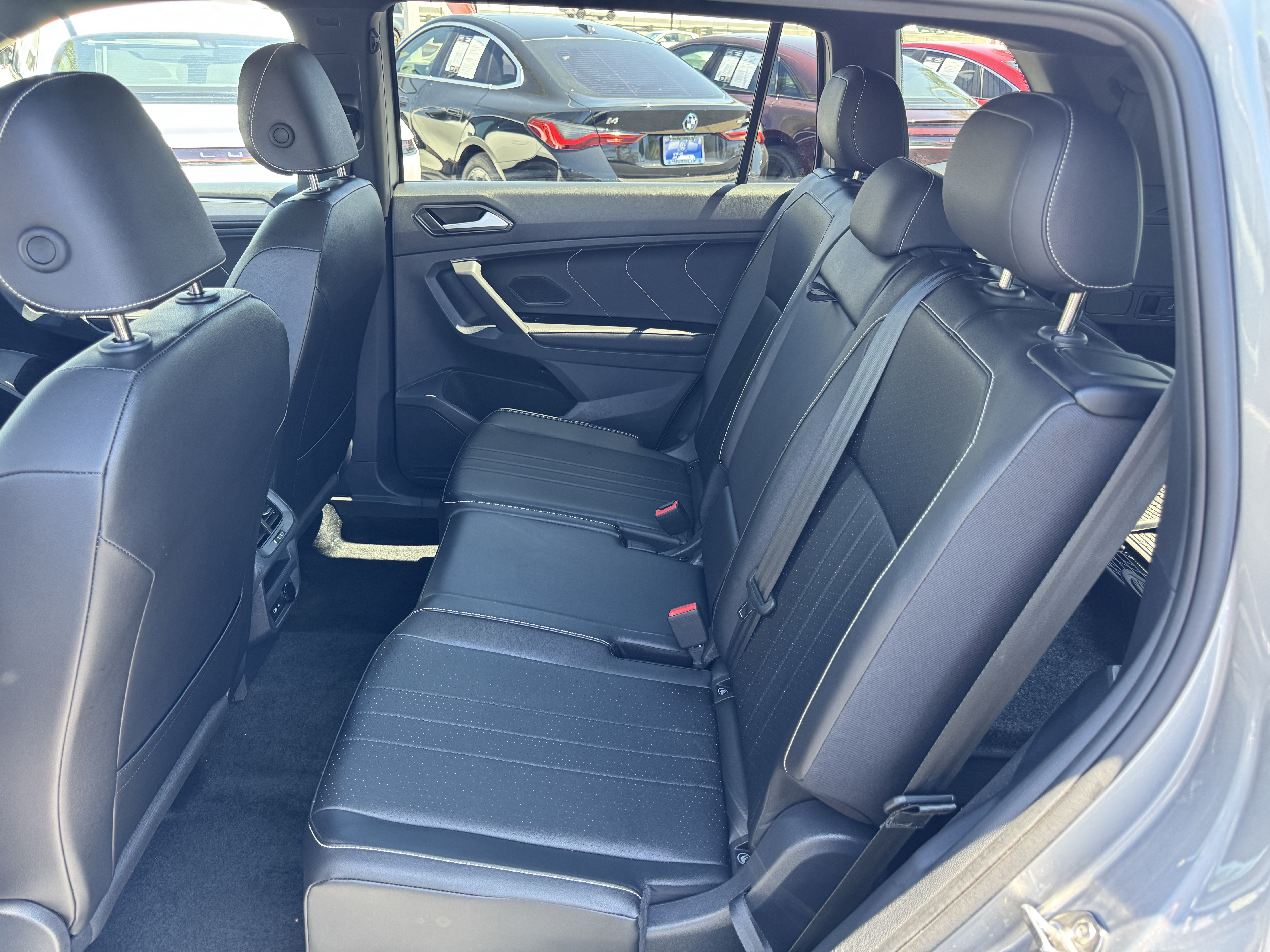 Used 2024 Volkswagen Tiguan SE R-Line FWD image 34