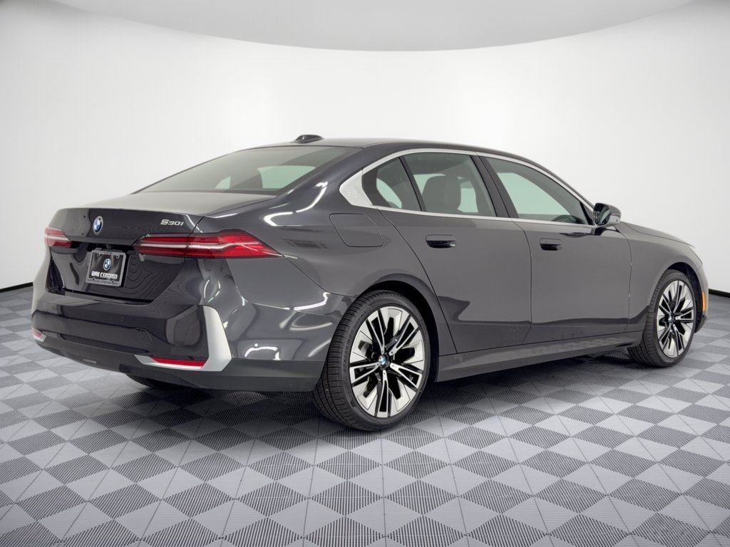 Certified 2026 BMW 530i RWD image 9