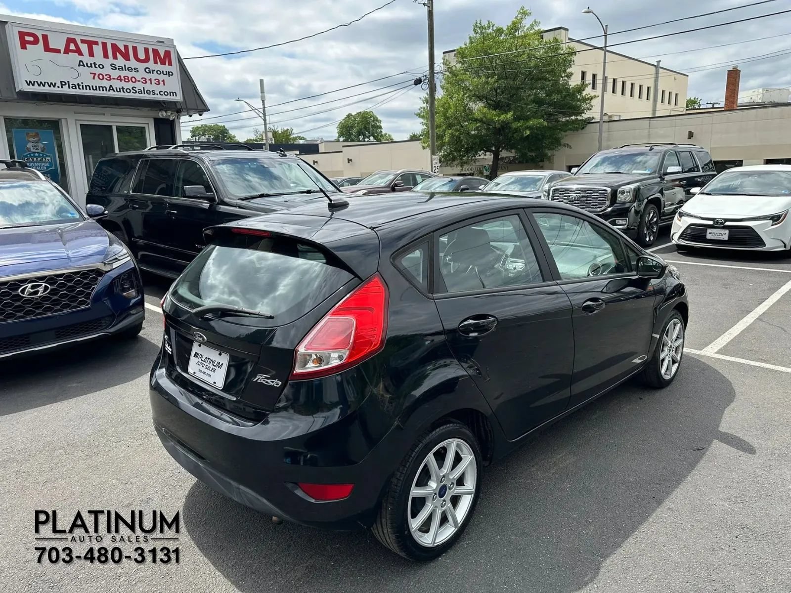 Used 2016 Ford Fiesta SE w/ Equipment Group 201A FWD image 5
