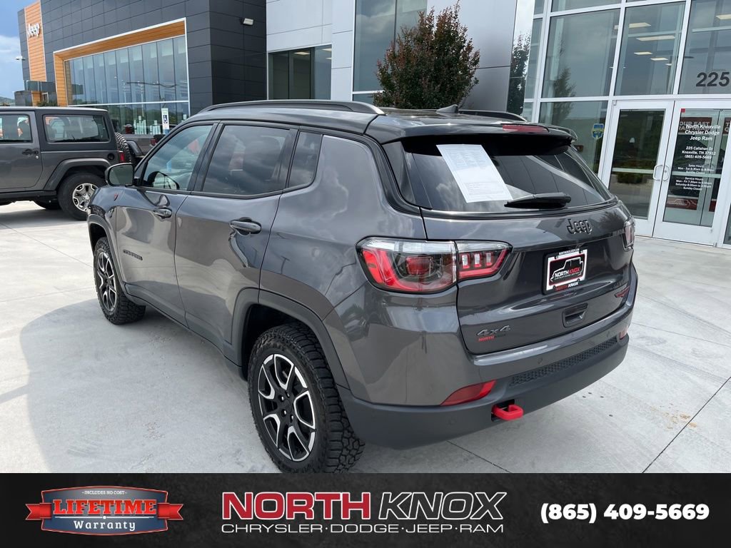 Used 2024 Jeep Compass Trailhawk AWD/4WD image 17