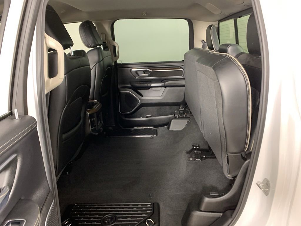 Used 2022 RAM 1500 Laramie AWD/4WD image 17