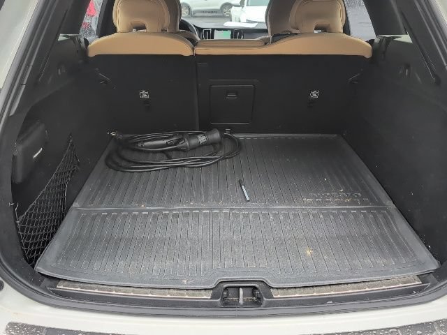Used 2023 Volvo XC60 T8 Ultimate AWD/4WD image 15