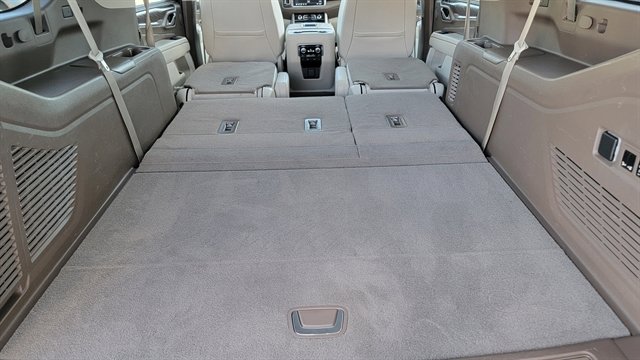 Used 2021 GMC Yukon XL Denali w/ Denali Premium Package image 61