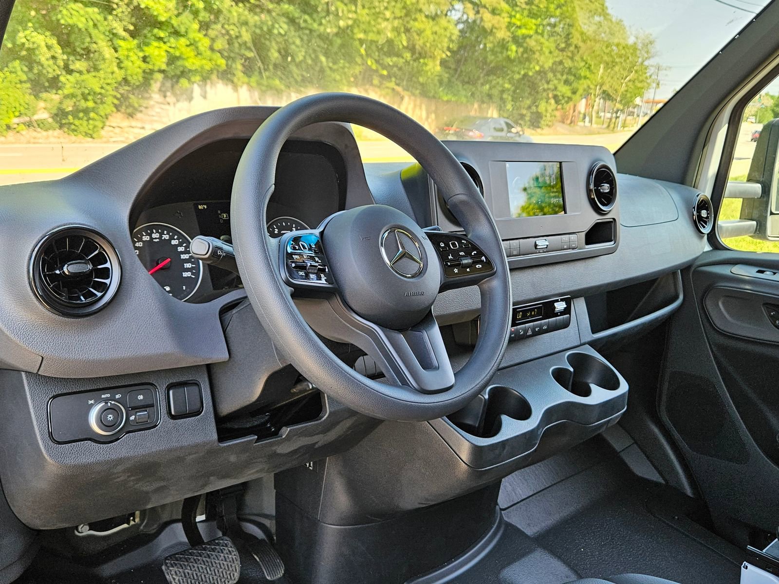 New 2024 Mercedes-Benz Sprinter 4500 image 16