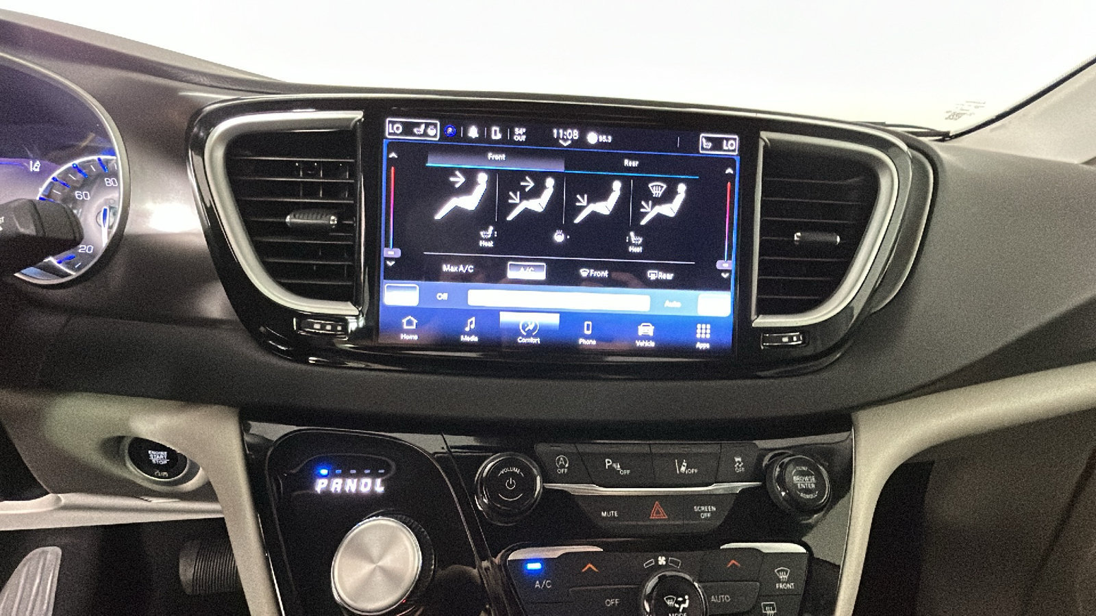 Used 2024 Chrysler Pacifica Touring-L FWD image 27