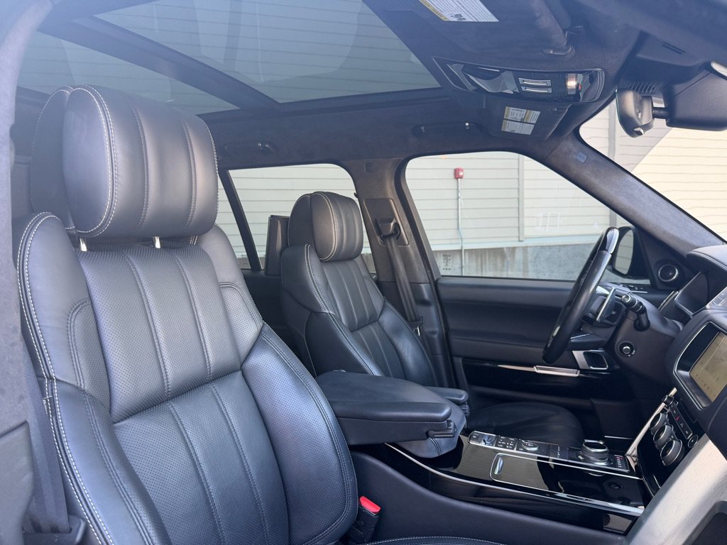 Used 2017 Land Rover Range Rover Autobiography AWD/4WD image 24