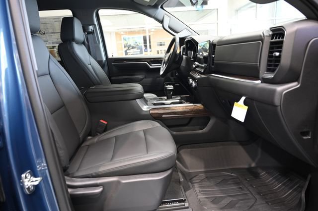 New 2026 GMC Sierra 1500 Elevation w/ Elevation Premium Package AWD/4WD image 13