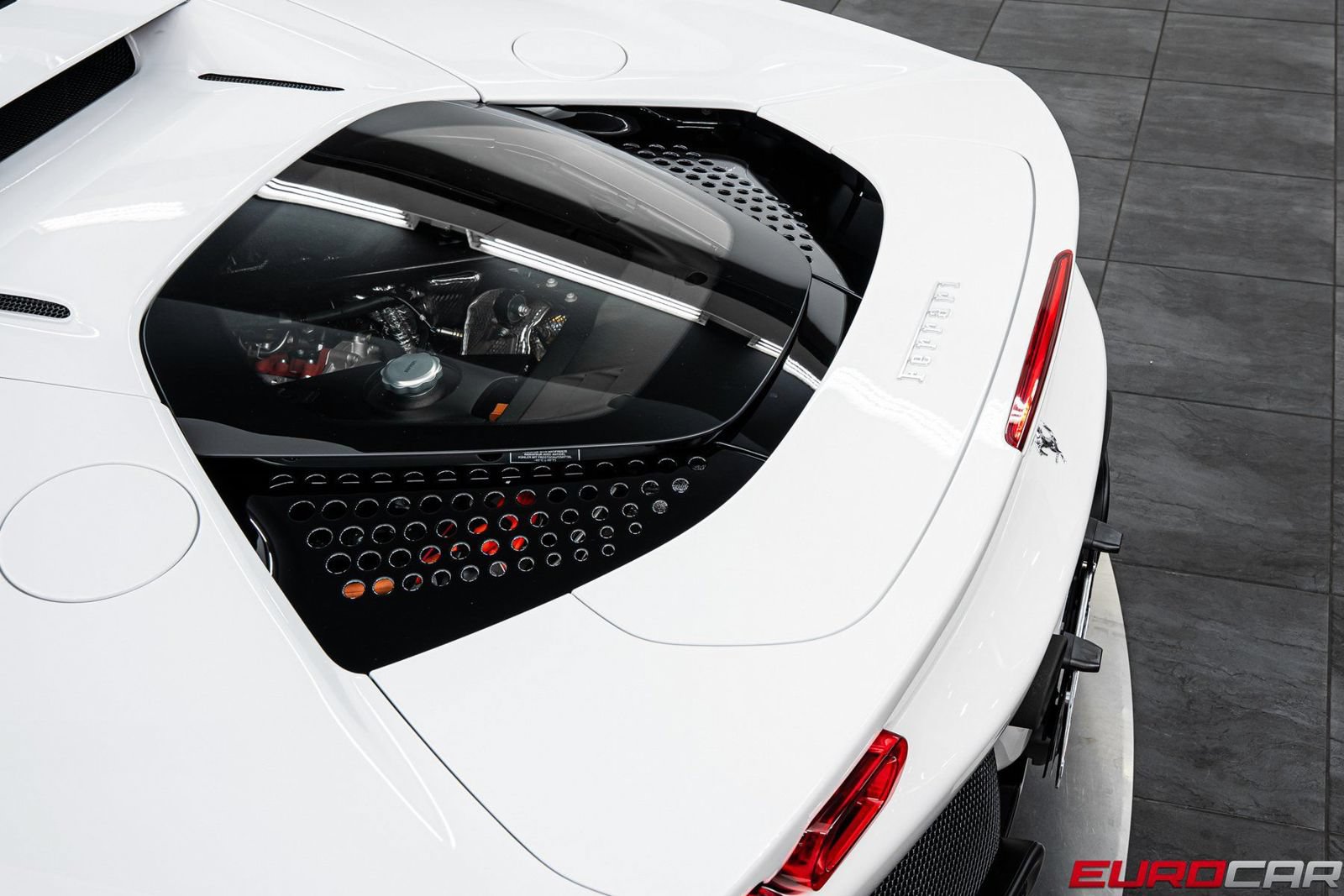 Used 2022 Ferrari SF90 Stradale AWD/4WD image 22