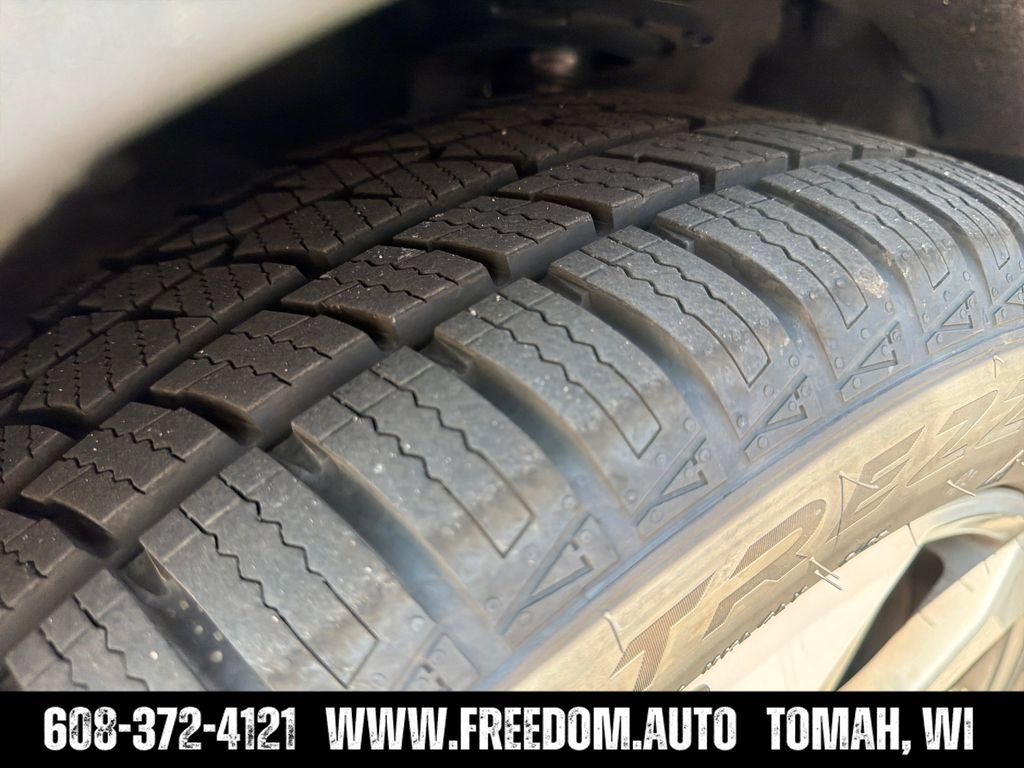 Used 2025 Ford Escape Platinum AWD/4WD image 27