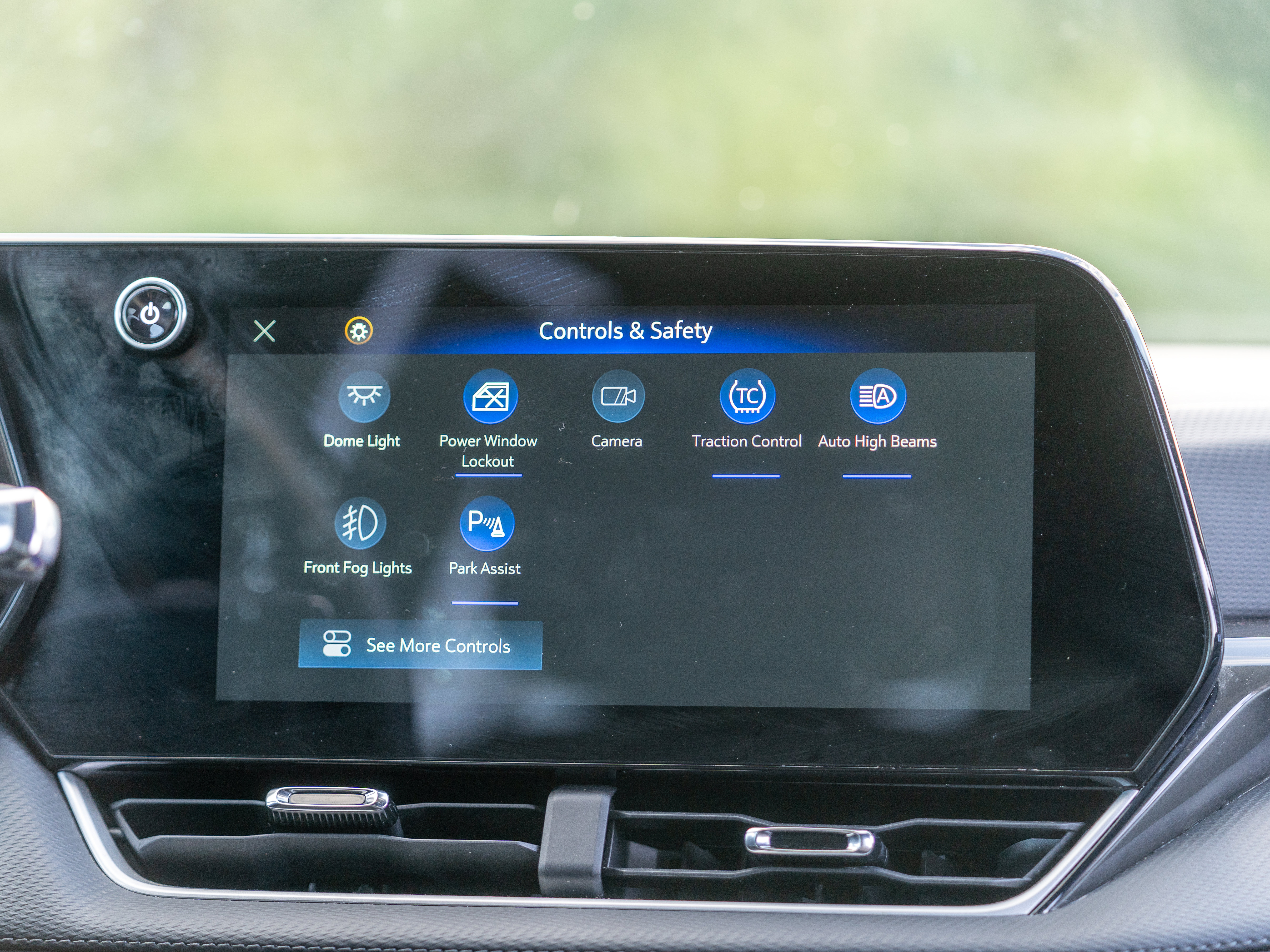 Used 2025 Chevrolet Equinox LT w/ Convenience Package II FWD image 28
