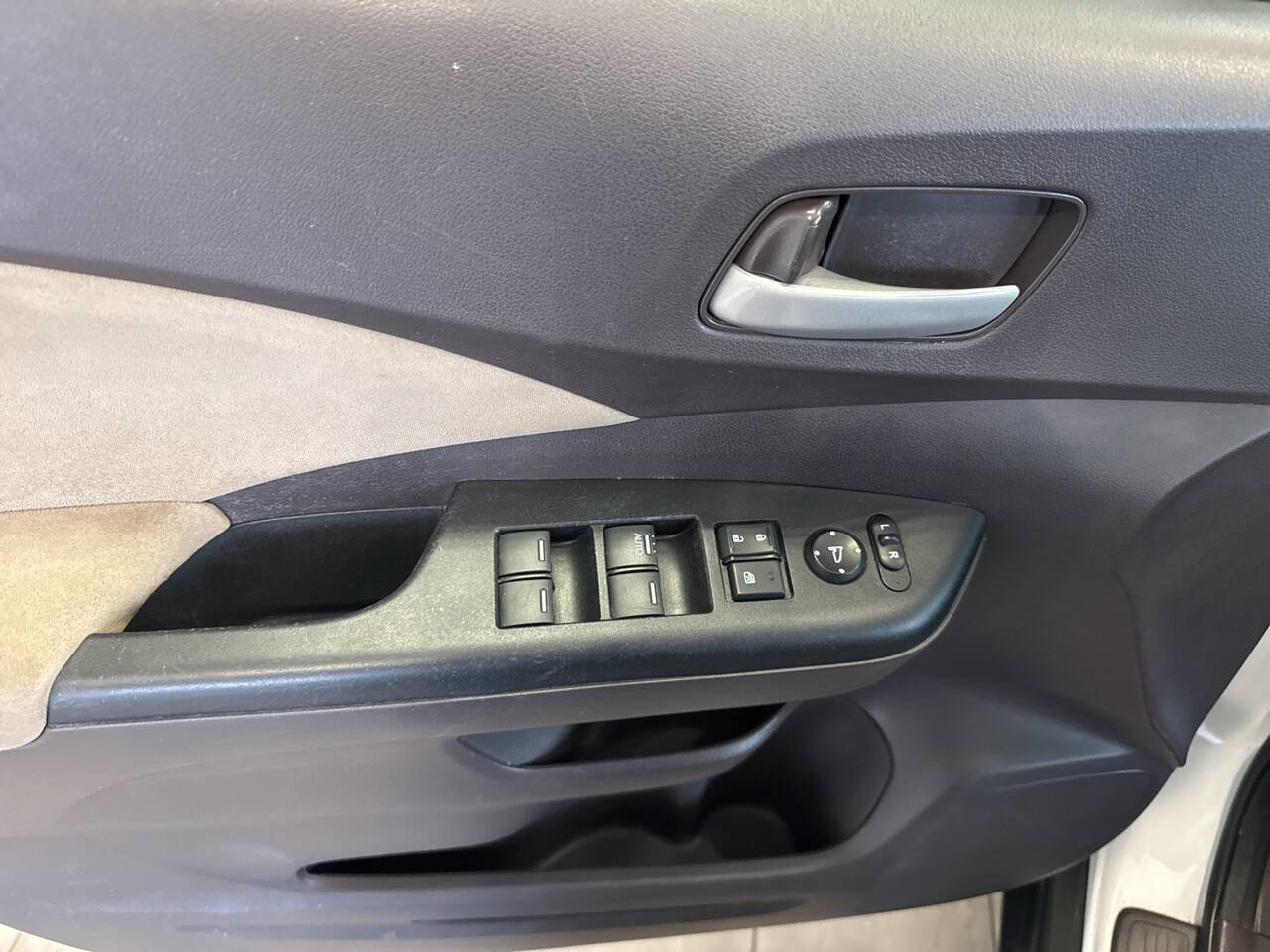 Used 2013 Honda CR-V EX image 19