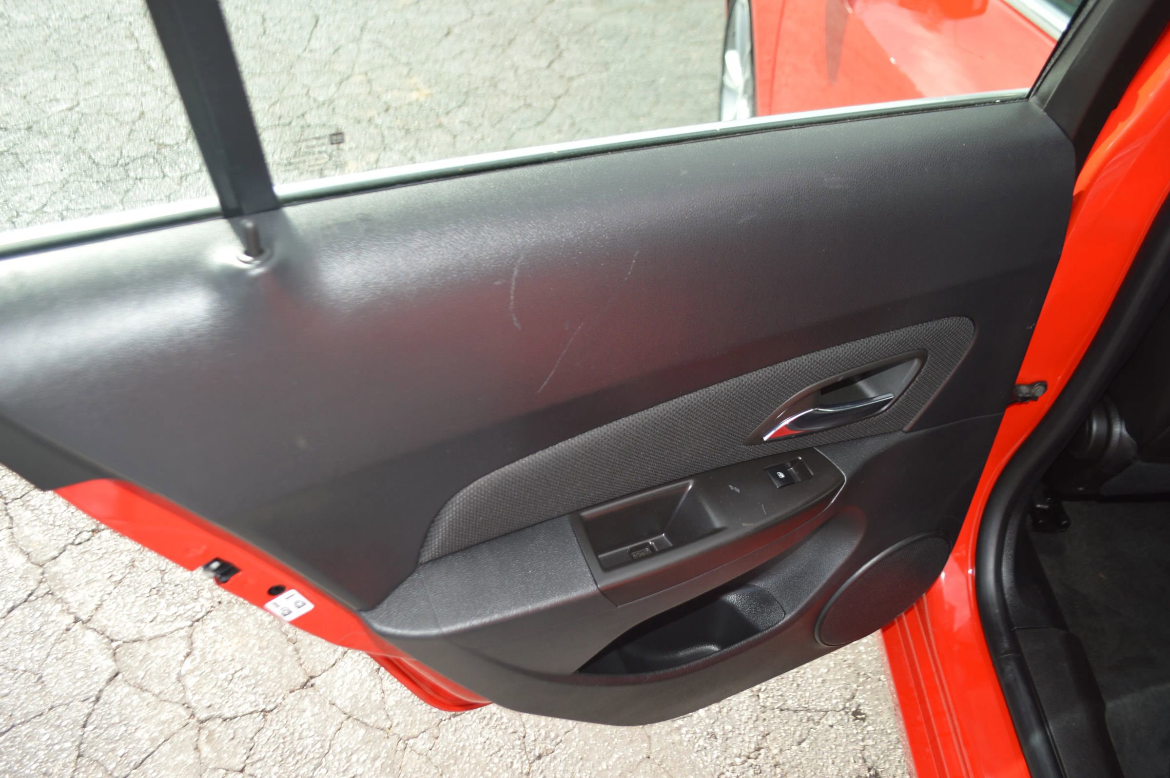 Used 2015 Chevrolet Cruze LT image 18