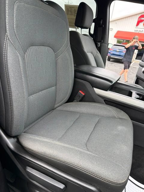 Used 2023 RAM 1500 Big Horn AWD/4WD image 26