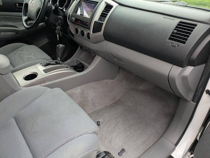 Used 2007 Toyota Tacoma PreRunner w/ TRD Off-Road Pkg #1 RWD image 13
