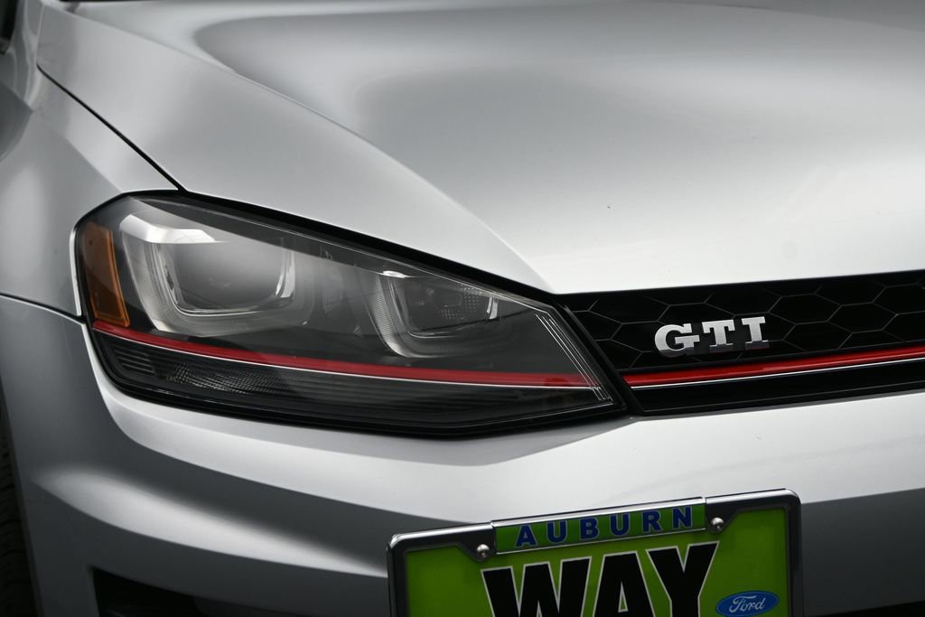 Used 2017 Volkswagen GTI Sport FWD image 11