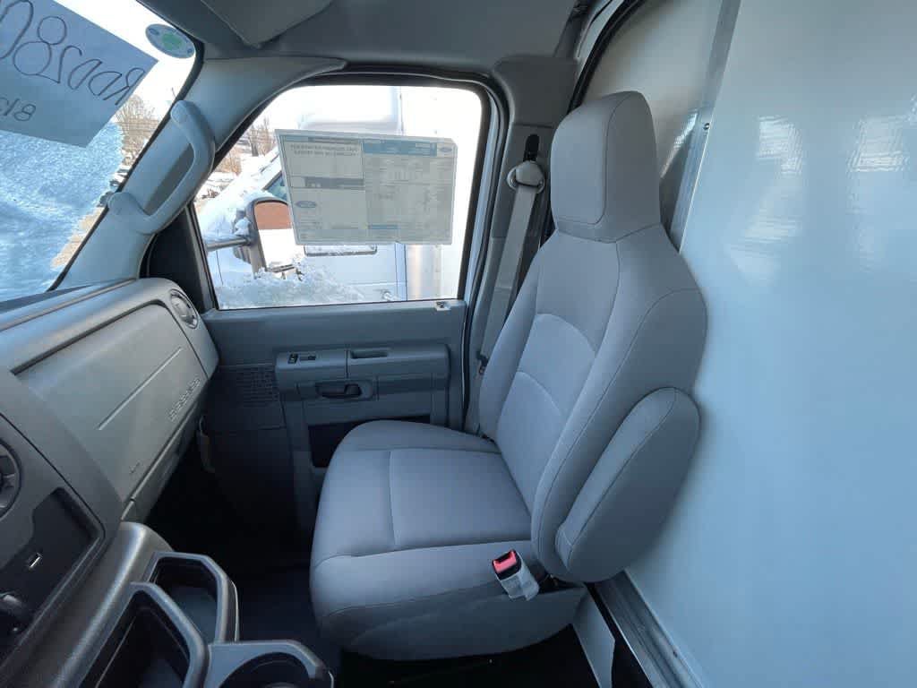 New 2024 Ford E-450 and Econoline 450 Super Duty w/ Power Windows & Locks Group RWD image 17