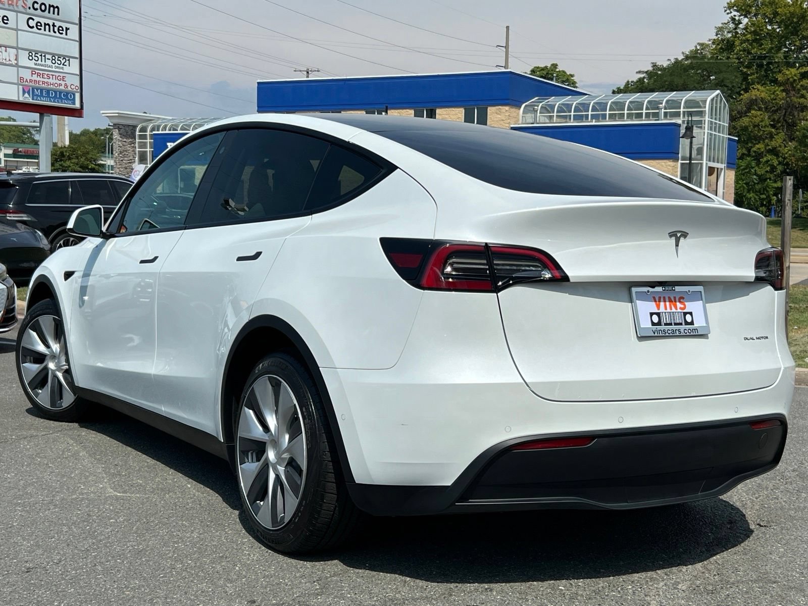 Used 2022 Tesla Model Y Long Range AWD/4WD image 7