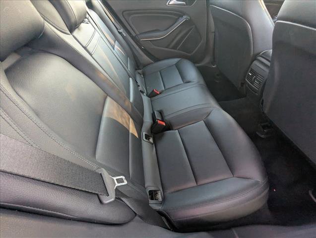 Used 2015 Mercedes-Benz CLA 250 4MATIC image 21
