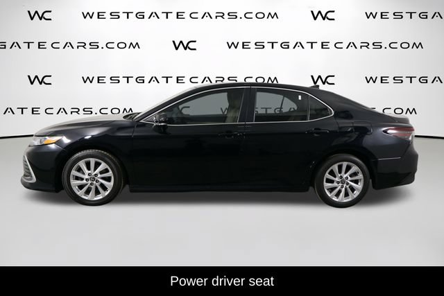 Used 2023 Toyota Camry LE w/ Convenience Package FWD image 5