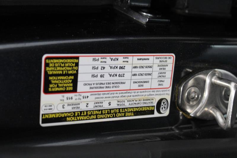 Used 2022 Audi RS Q8 w/ Carbon Optic Package image 51