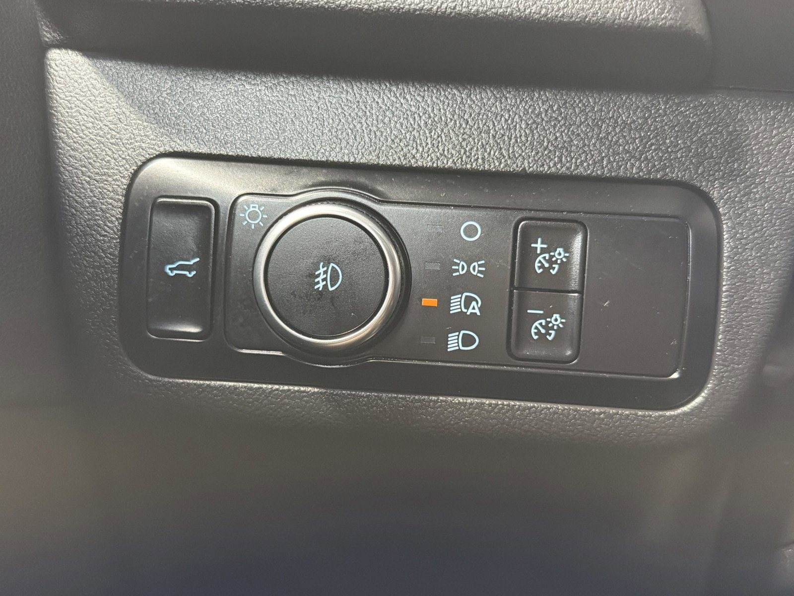 Used 2024 Ford Escape Platinum image 26