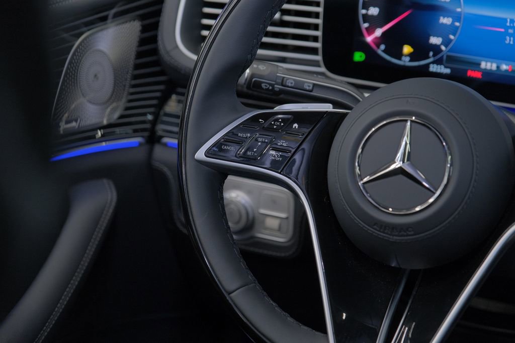 Used 2026 Mercedes-Benz Maybach GLS 600 4MATIC image 72