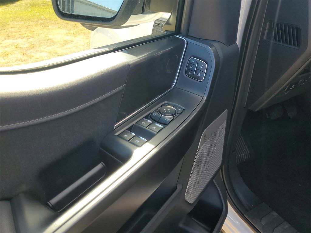 New 2025 Ford F150 Lariat w/ Equipment Group 501A Mid image 6