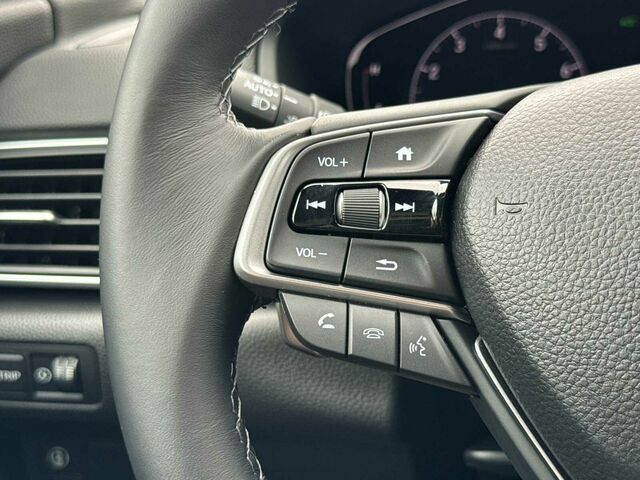 Used 2018 Honda Accord Sport image 27