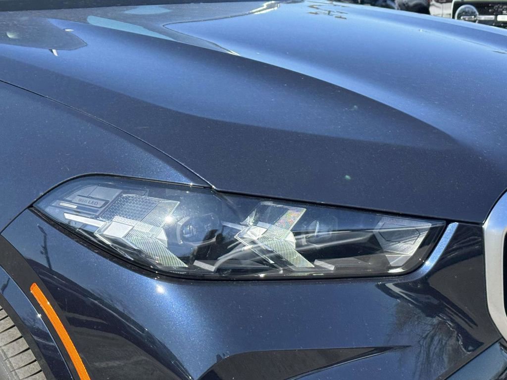 Used 2024 BMW X5 sDrive40i w/ M Sport Package image 7