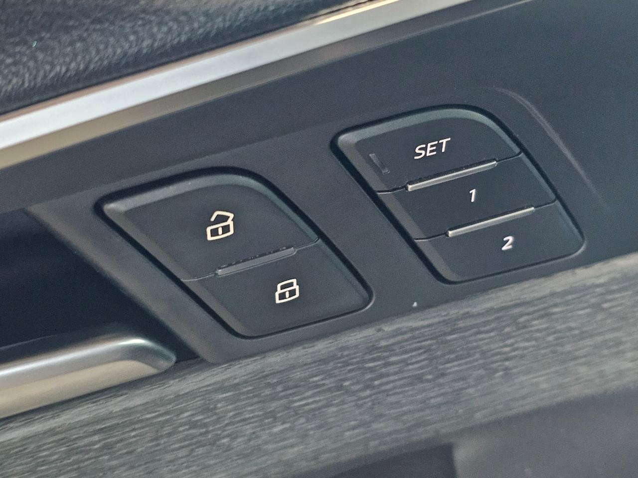 Used 2018 Audi A4 2.0T Ultra Premium w/ Convenience Package image 32