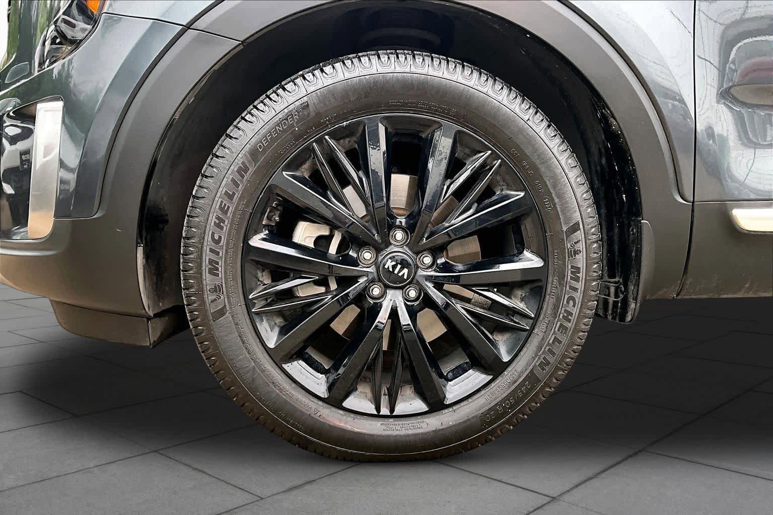Used 2020 Kia Telluride SX FWD image 11