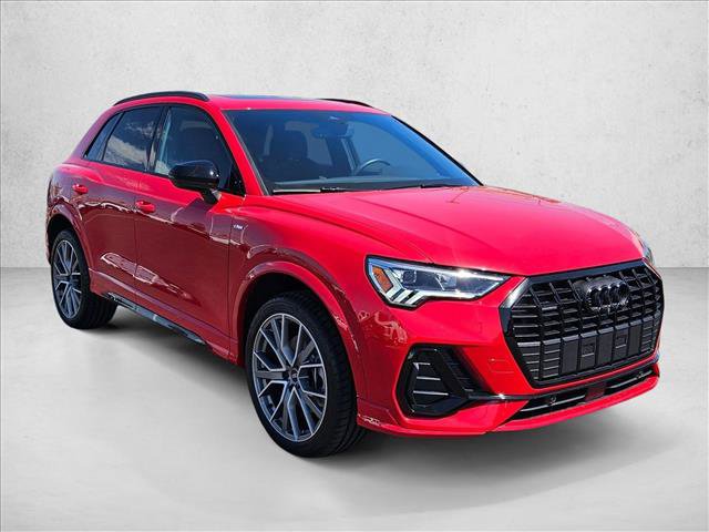Certified 2025 Audi Q3 2.0T Premium Plus w/ Premium Plus Package AWD/4WD video 3