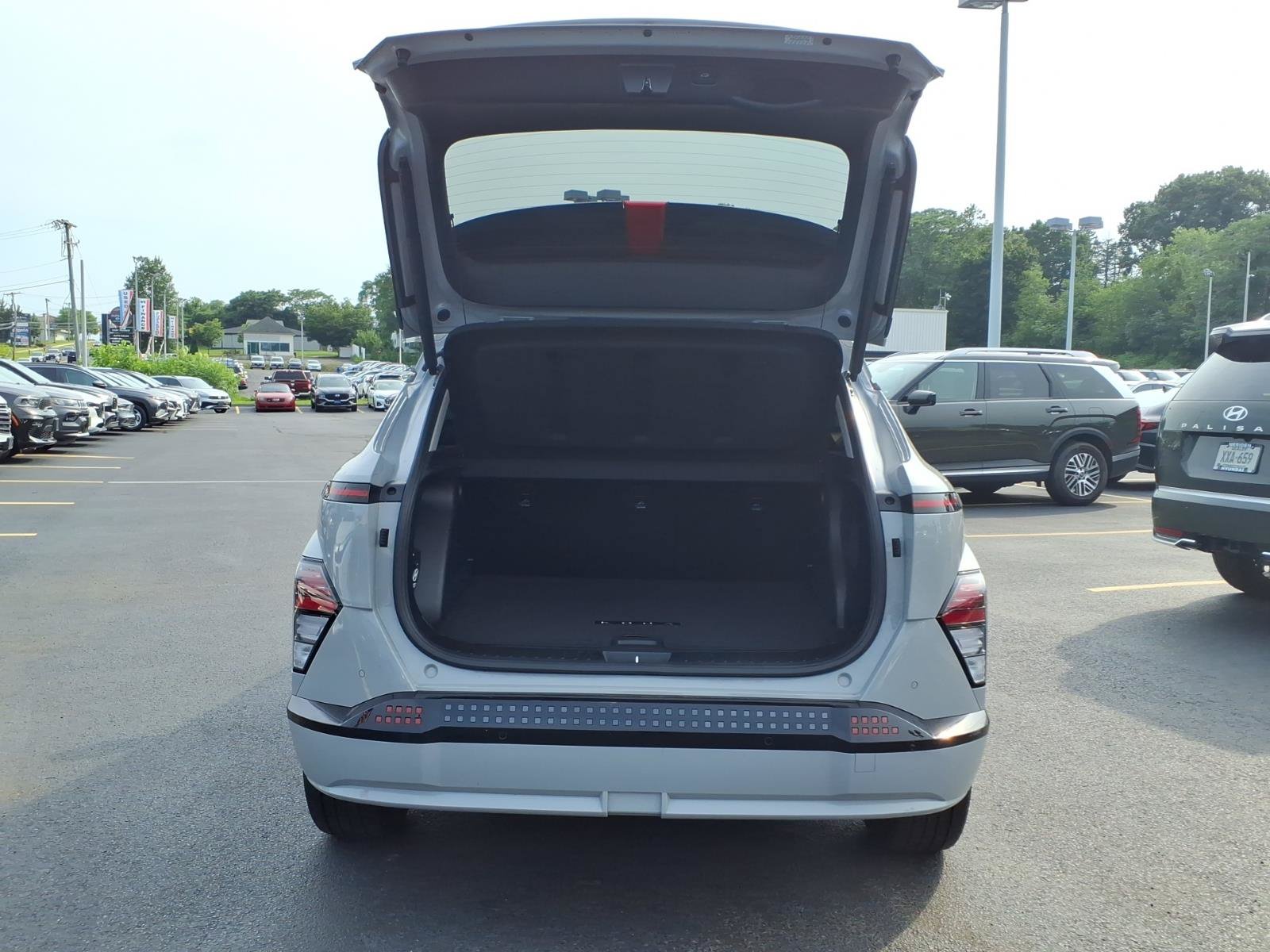 Certified 2024 Hyundai Kona Limited FWD image 7
