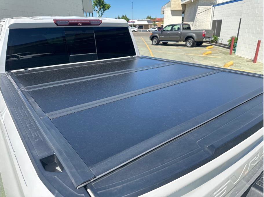 Used 2019 Chevrolet Silverado 1500 High Country w/ Technology Package AWD/4WD image 26