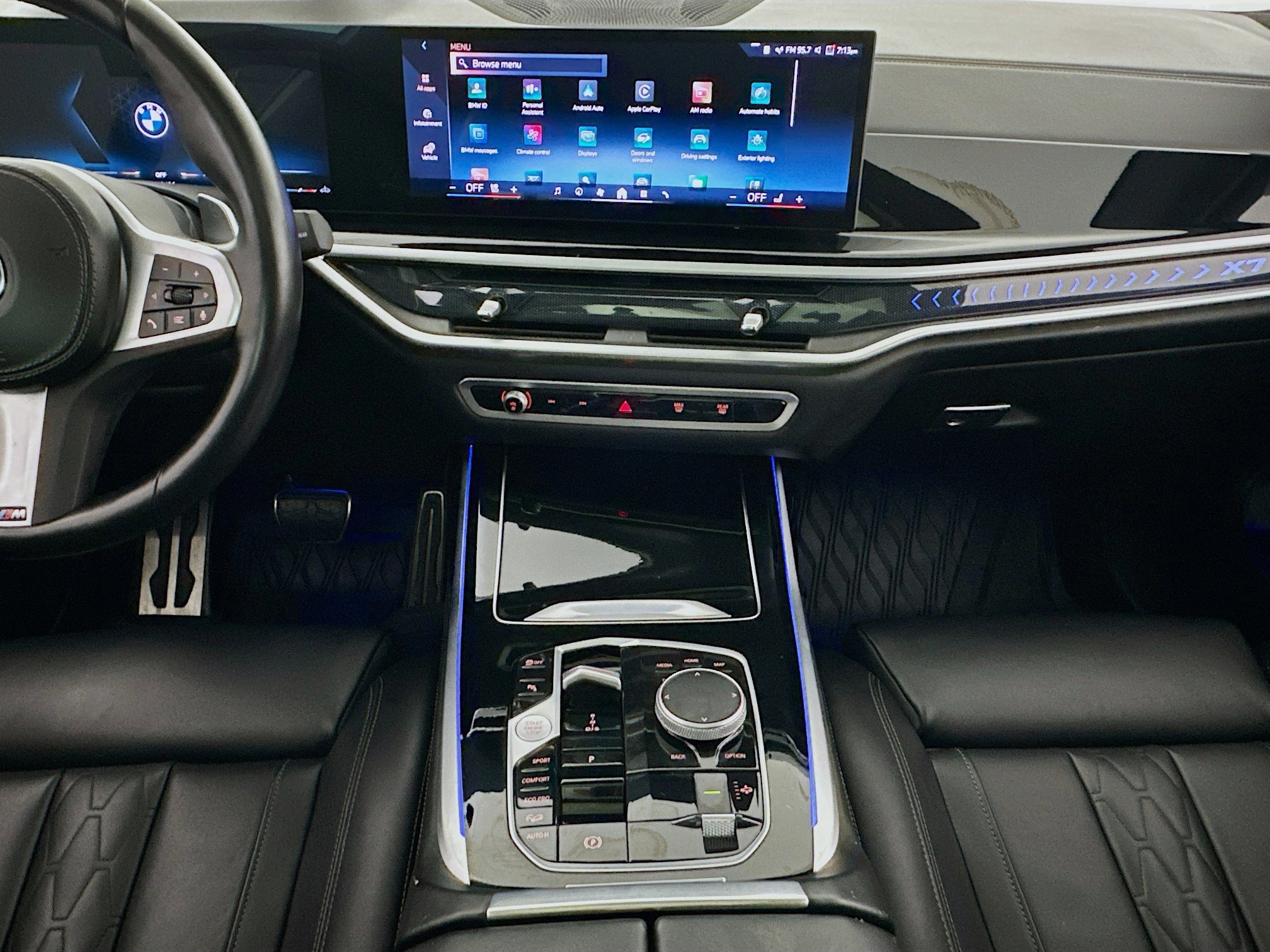 Used 2024 BMW X7 xDrive40i w/ M Sport Package image 11