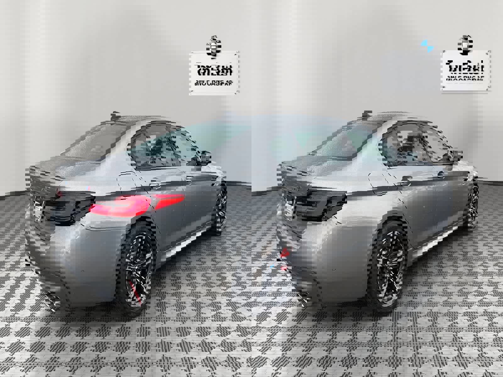 Used 2021 BMW M5 image 3