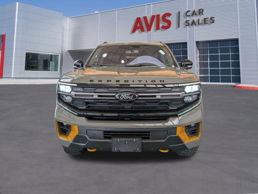 Used 2025 Ford Expedition Tremor image 2