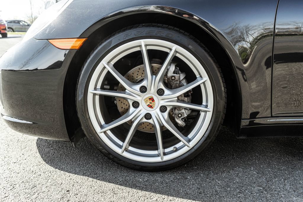 Used 2018 Porsche 911 Carrera image 34