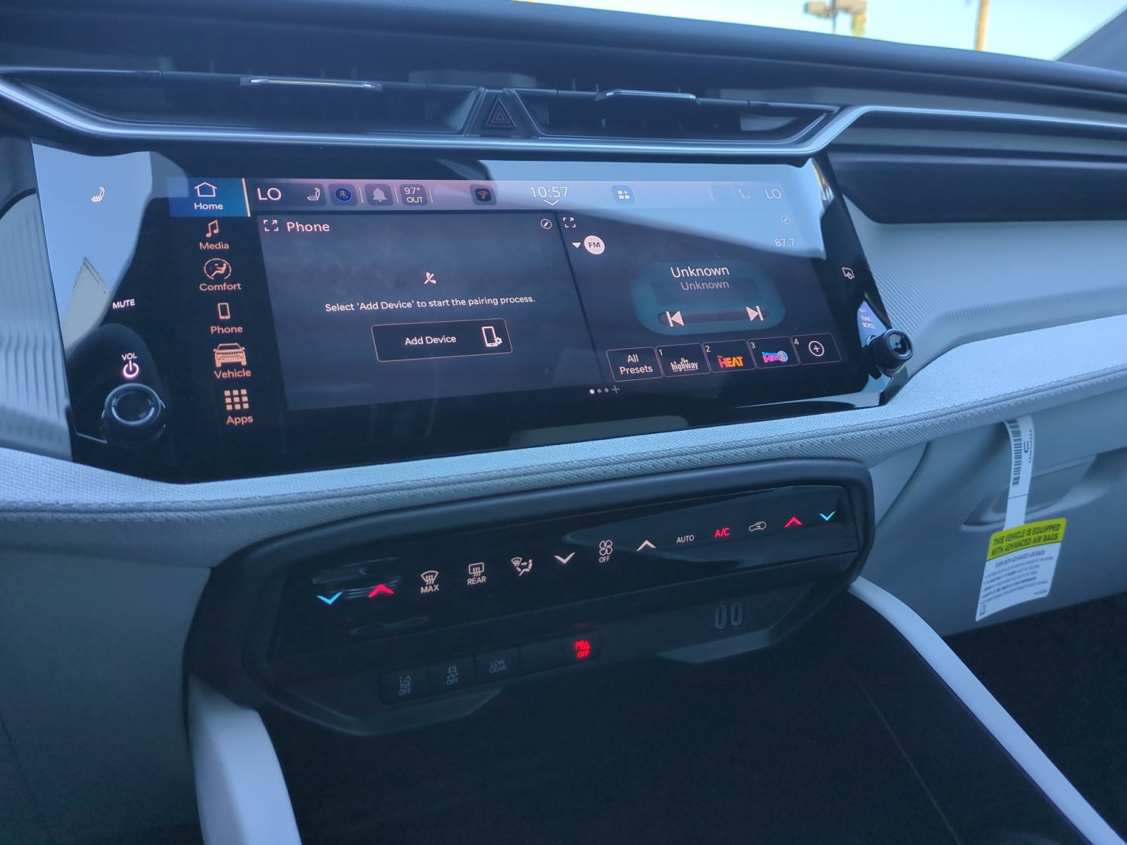 New 2026 Jeep Cherokee Laredo AWD/4WD image 12