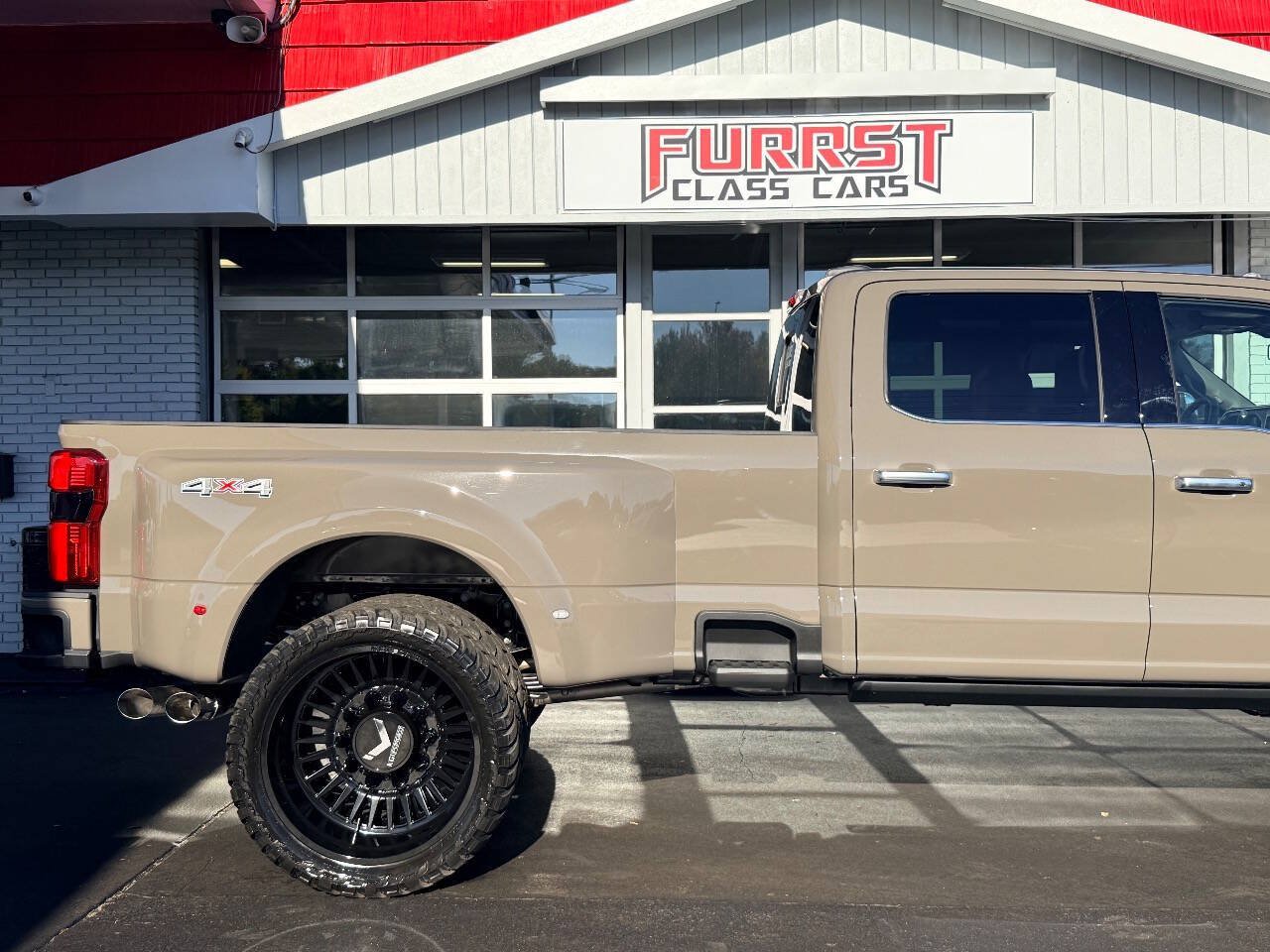Used 2027 Ford F450 Platinum w/ Platinum Plus Package AWD/4WD image 11