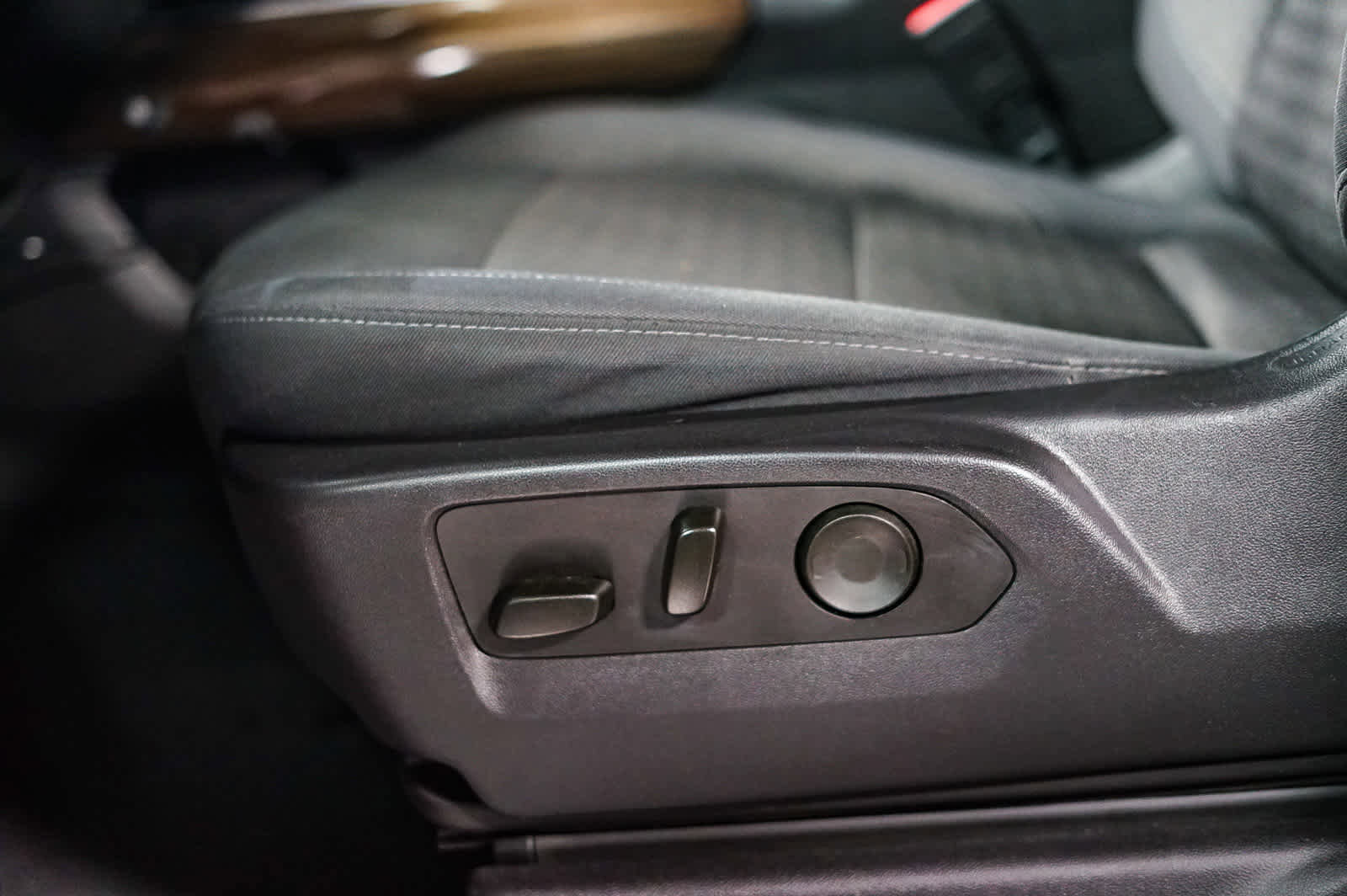 Used 2023 Chevrolet Silverado 1500 RST w/ Z71 Off-Road Package image 23