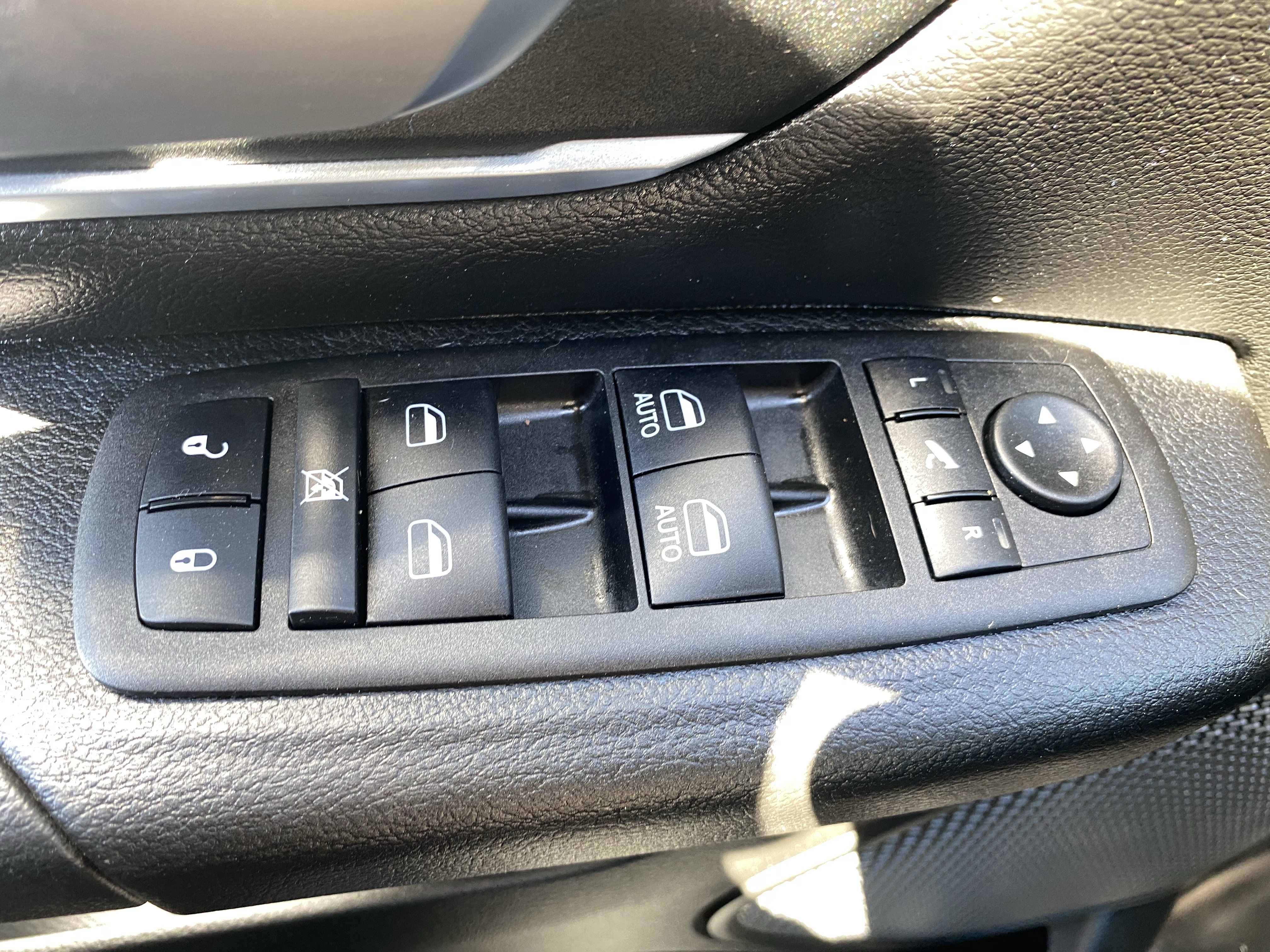 Used 2023 RAM 1500 Big Horn AWD/4WD image 18