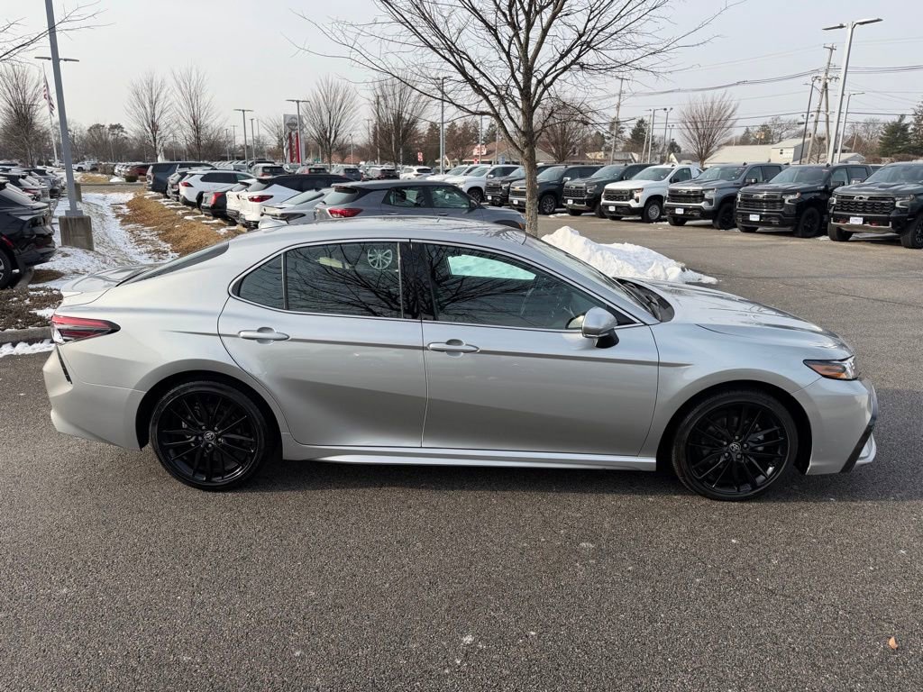 Used 2022 Toyota Camry XSE image 4
