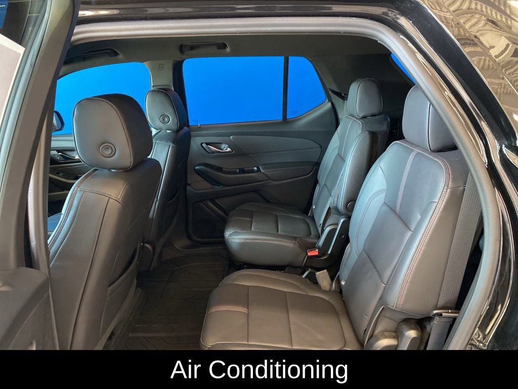Used 2023 Chevrolet Traverse RS image 13