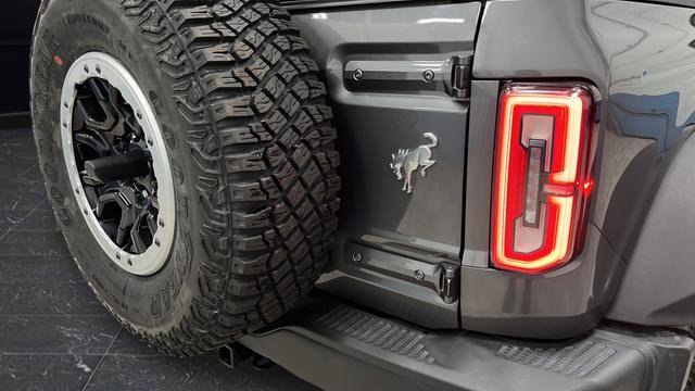 Used 2024 Ford Bronco Badlands w/ Sasquatch Package image 31