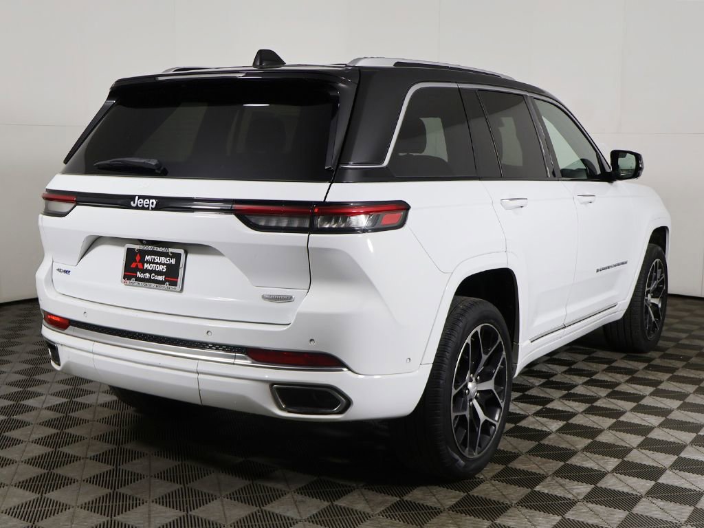 Used 2023 Jeep Grand Cherokee Summit image 14