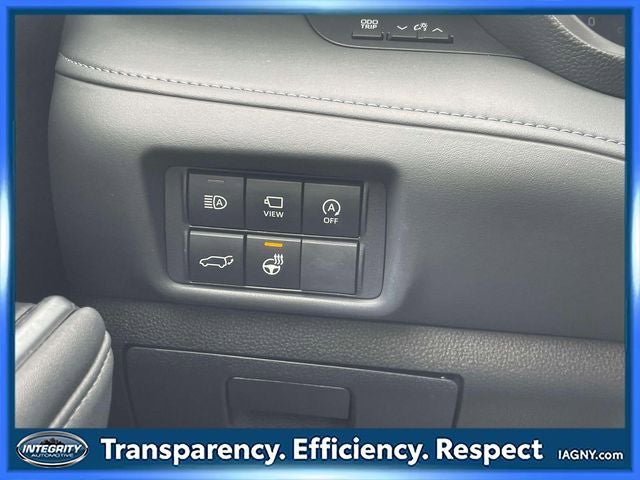 Used 2024 Toyota Highlander Platinum FWD image 22